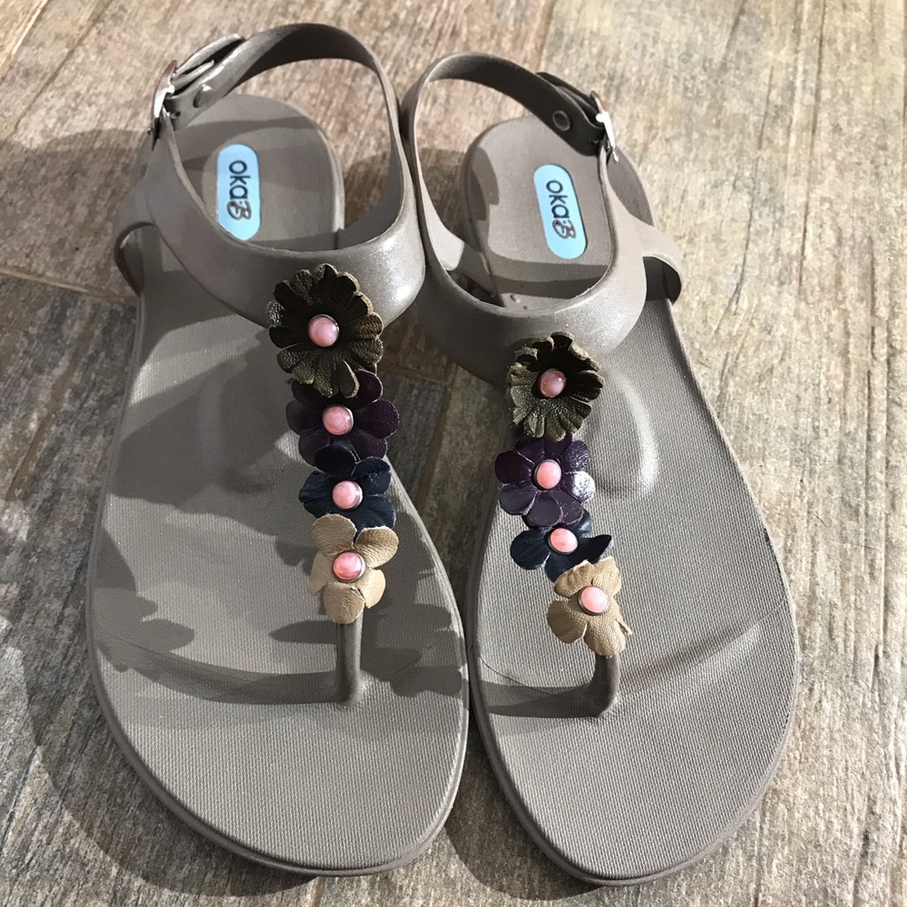 3 for 25! OKA B Thong Sandal Women Size 7